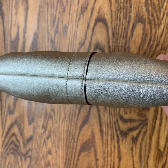 Coach gold leather wristlet - Picture 5 of 5